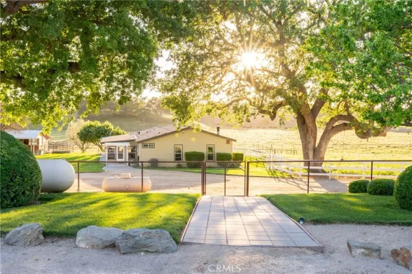 $3,399,000 | 5385 Camp 8 Road, Paso Robles, CA 93446