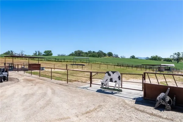 $3,399,000 | 5385 Camp 8 Road, Paso Robles, CA 93446