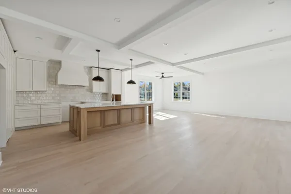 $1,295,000 | 819 South Highland Avenue, Arlington Heights, IL 60005