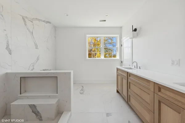 $1,295,000 | 819 South Highland Avenue, Arlington Heights, IL 60005