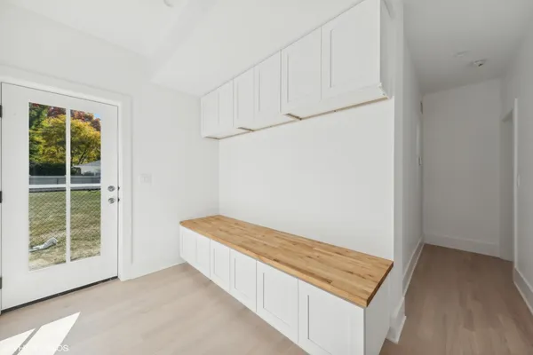 $1,295,000 | 819 South Highland Avenue, Arlington Heights, IL 60005