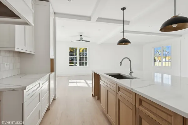 $1,295,000 | 819 South Highland Avenue, Arlington Heights, IL 60005