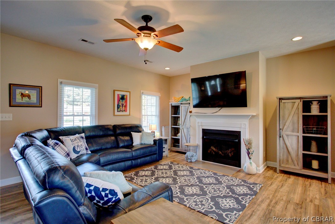 179 Mariners Point Road Hudgins, VA 23076 - Photo 14 of 32 Gallery Image 14