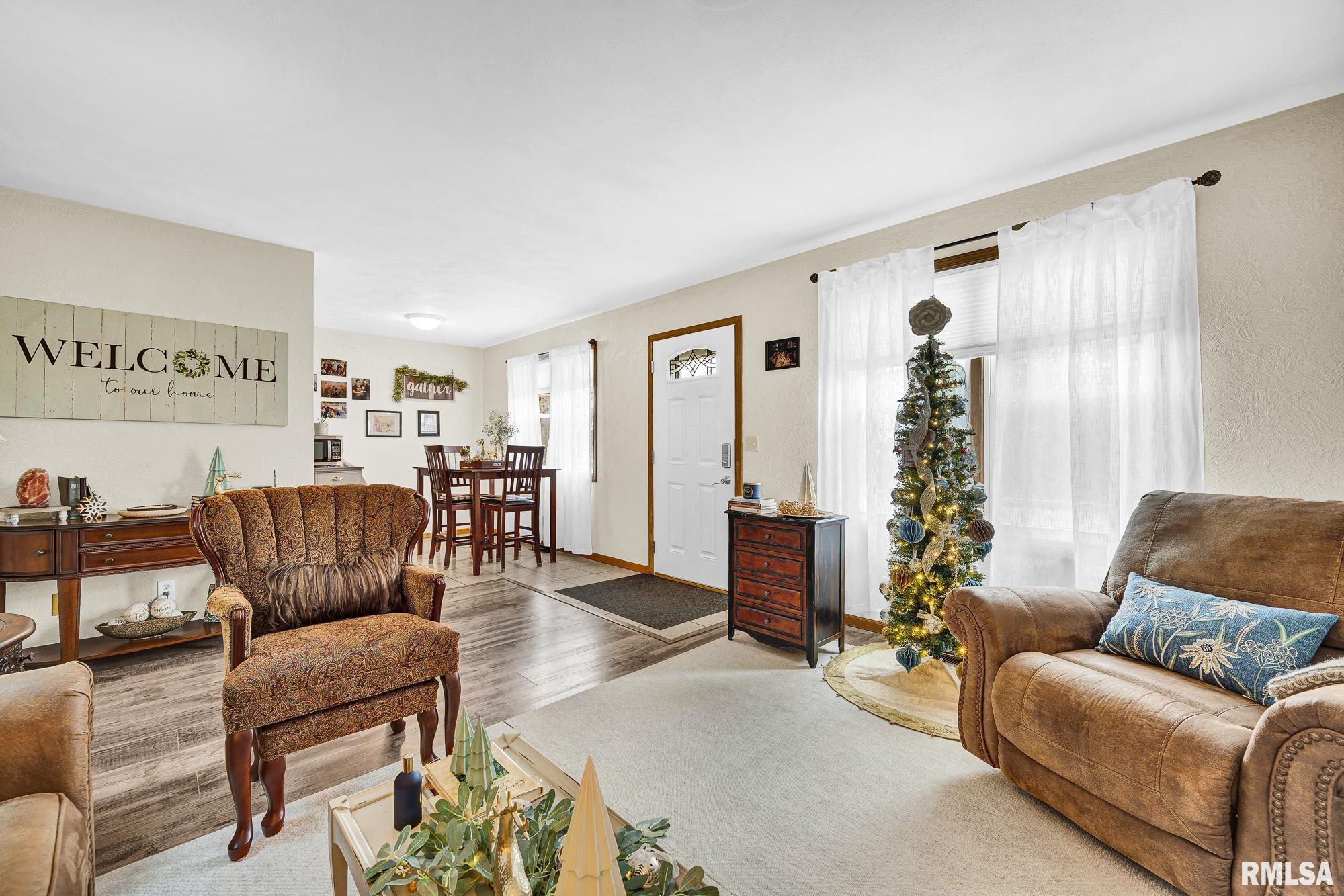 1011 South Washington Street Manito, IL 61546 - Photo 4 of 25