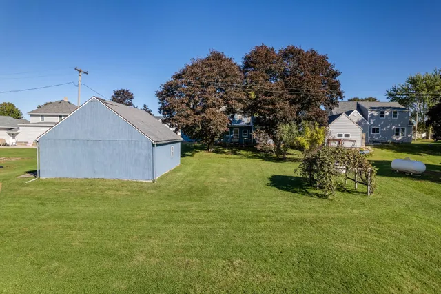 $235,000 | 200 1st Street Southeast, Eitzen, MN 55931