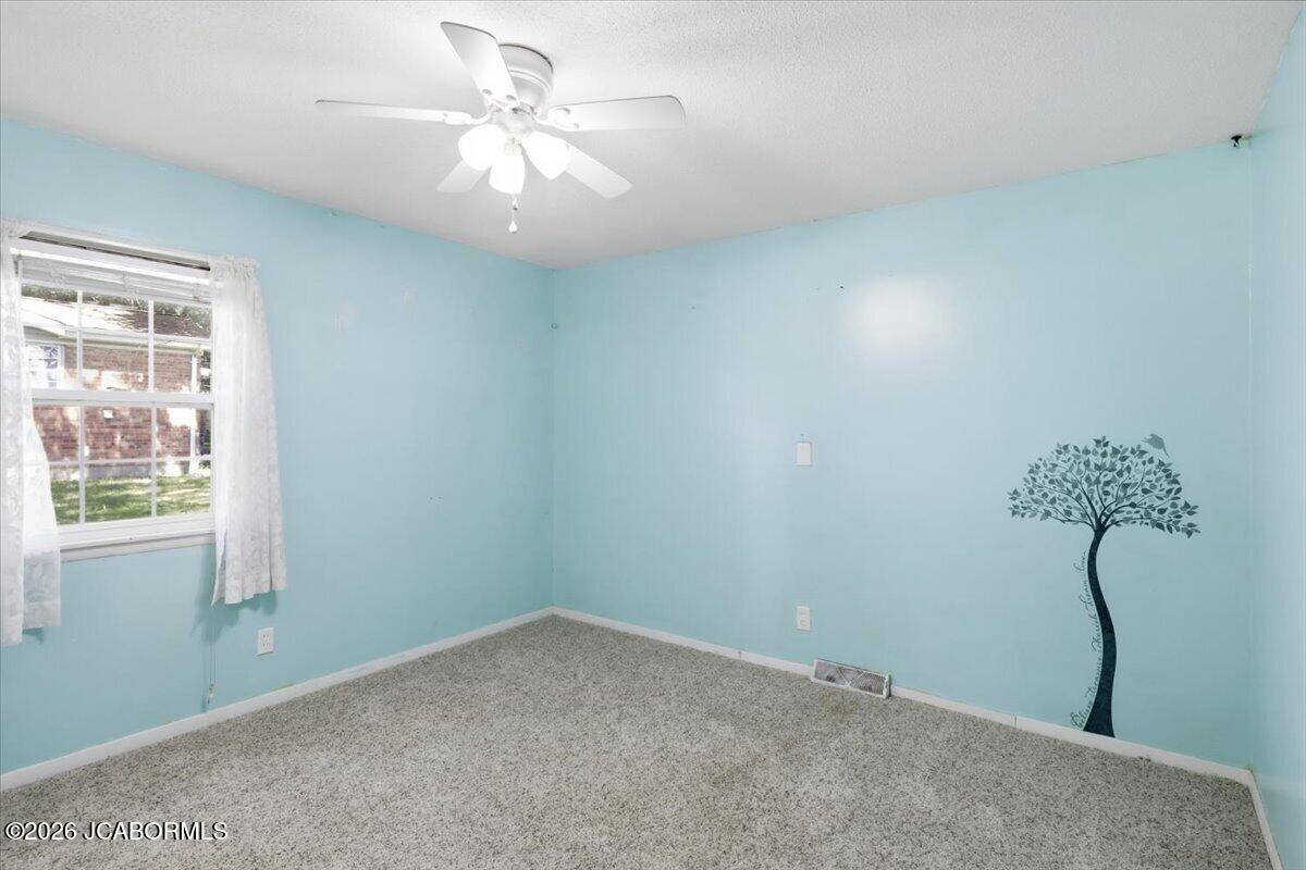 101 West Haynes Street Eldon, MO 65026 - Photo 10 of 22
