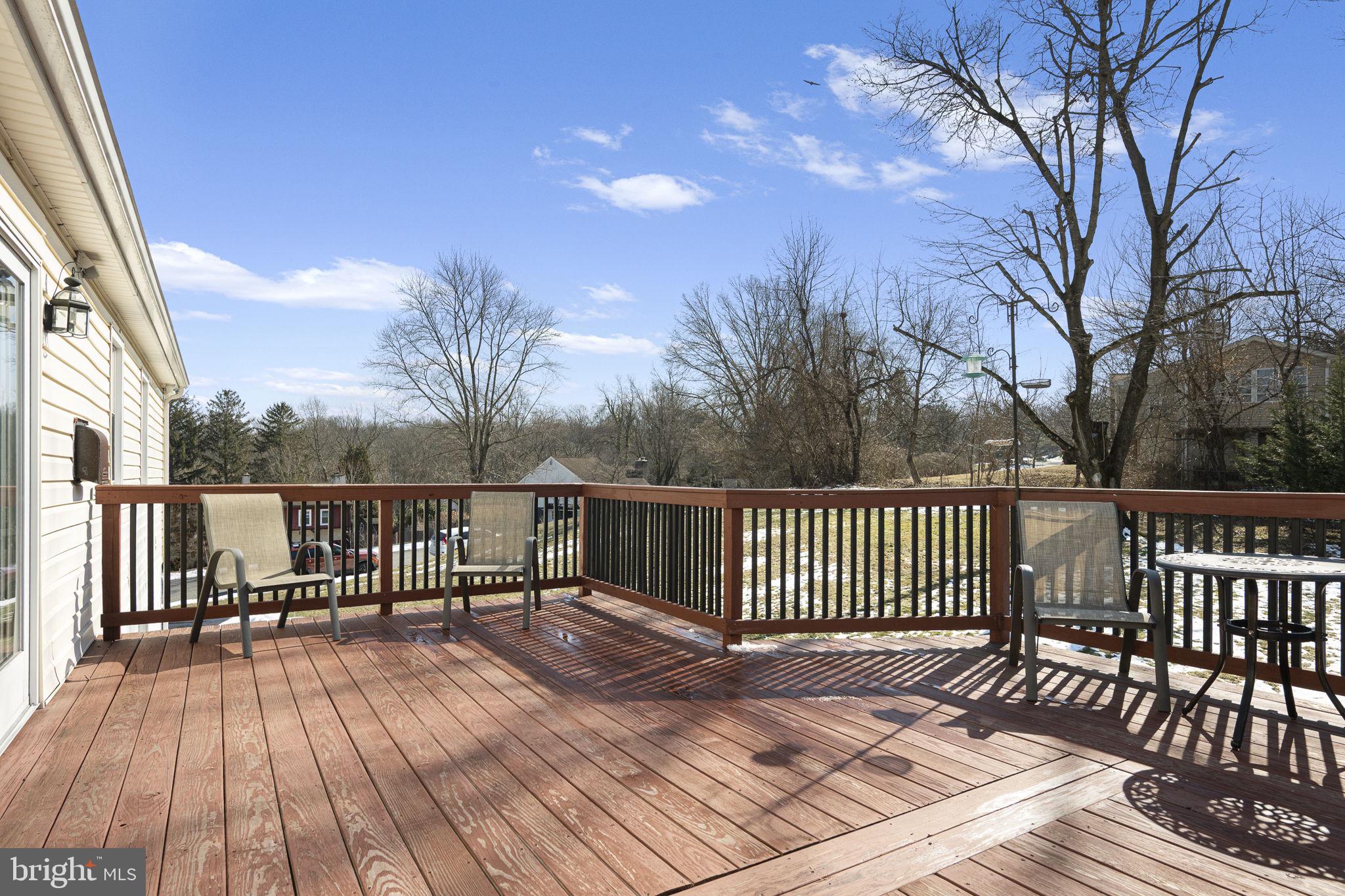 220 Coldstream Road Phoenixville, PA 19460 - Photo 15 of 41 Deck with Patio Furniture