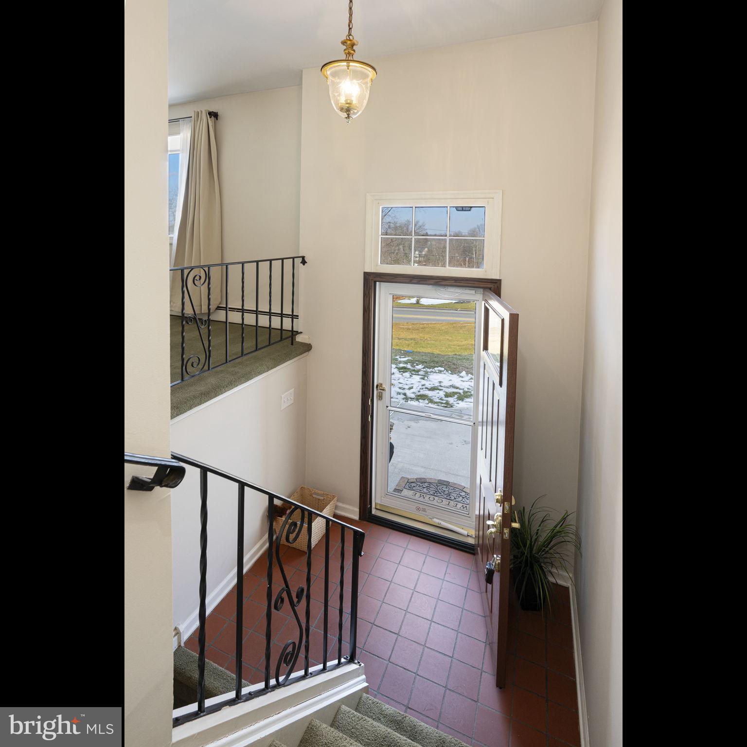 220 Coldstream Road Phoenixville, PA 19460 - Photo 7 of 41 Foyer
