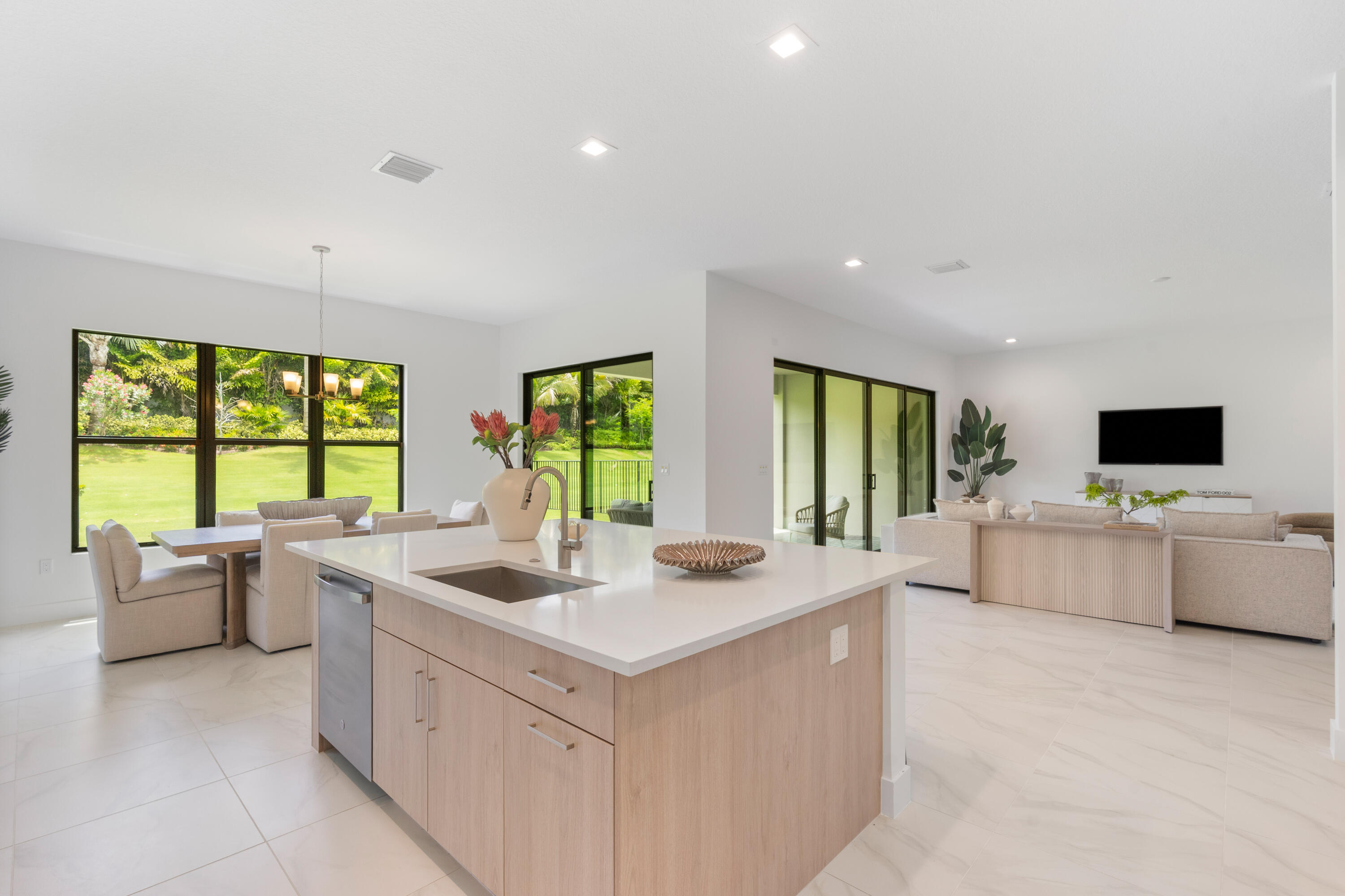 21054 Violet Flds Way Boca Raton, FL 33434 - Photo 8 of 50 Kitchen