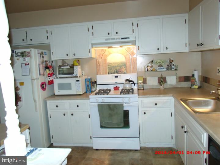 3161 Byberry Road Philadelphia, PA 19154 - Photo 4 of 13 Kitchen