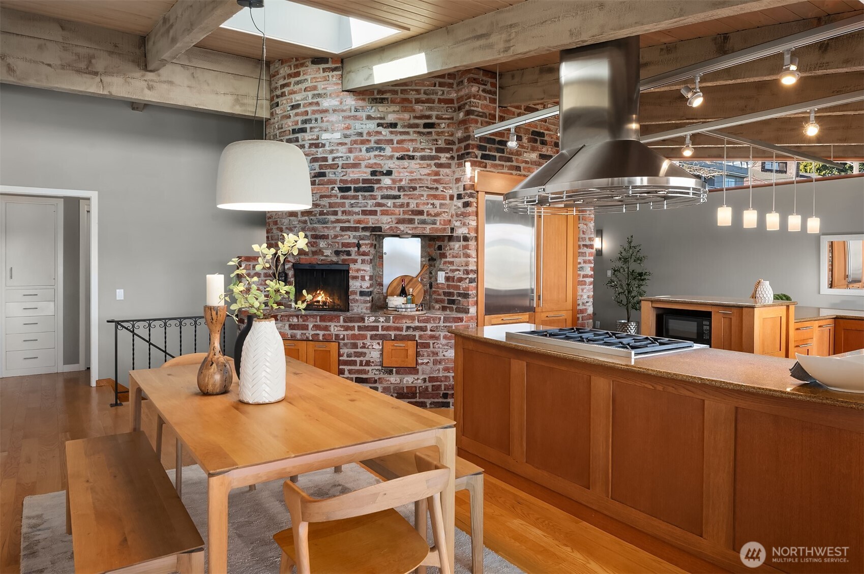 5412 40th Avenue West Seattle, WA 98199 - Photo 14 of 40