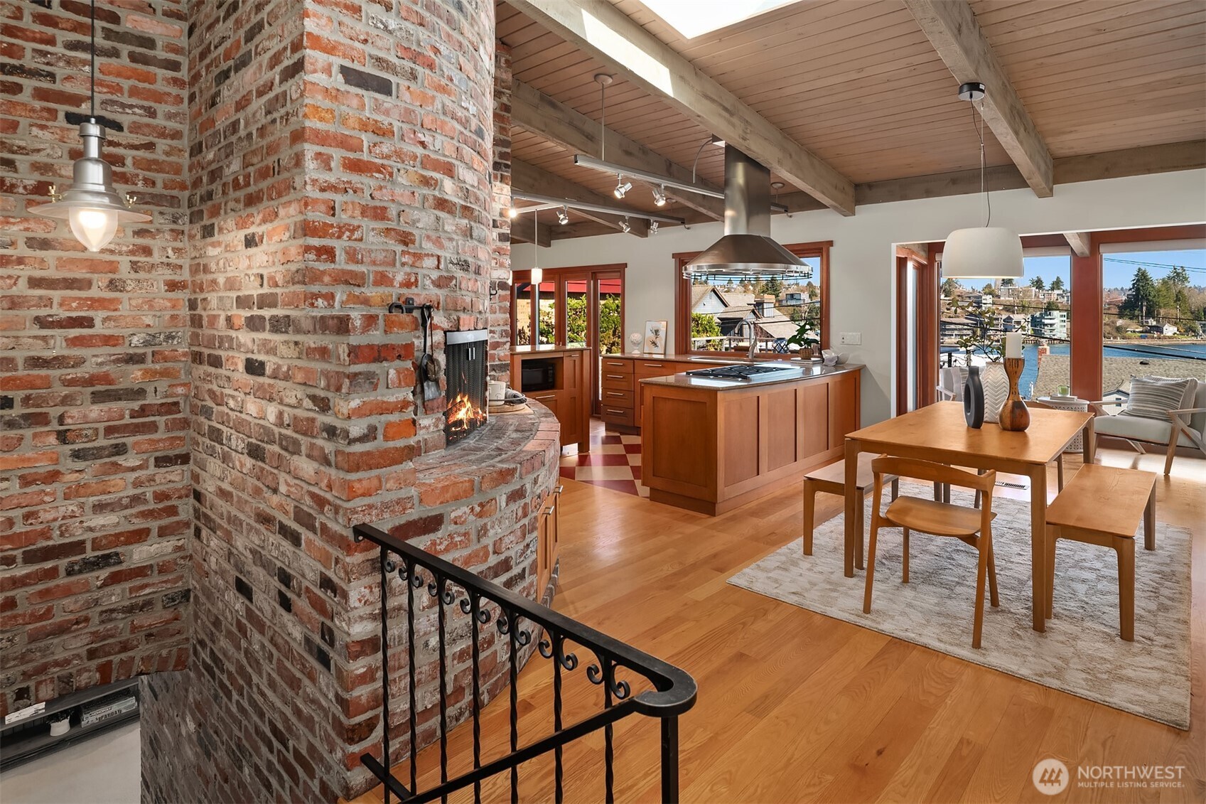 5412 40th Avenue West Seattle, WA 98199 - Photo 15 of 40