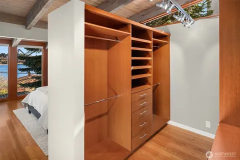 $1,985,000 | 5412 40th Avenue West, Seattle, WA 98199