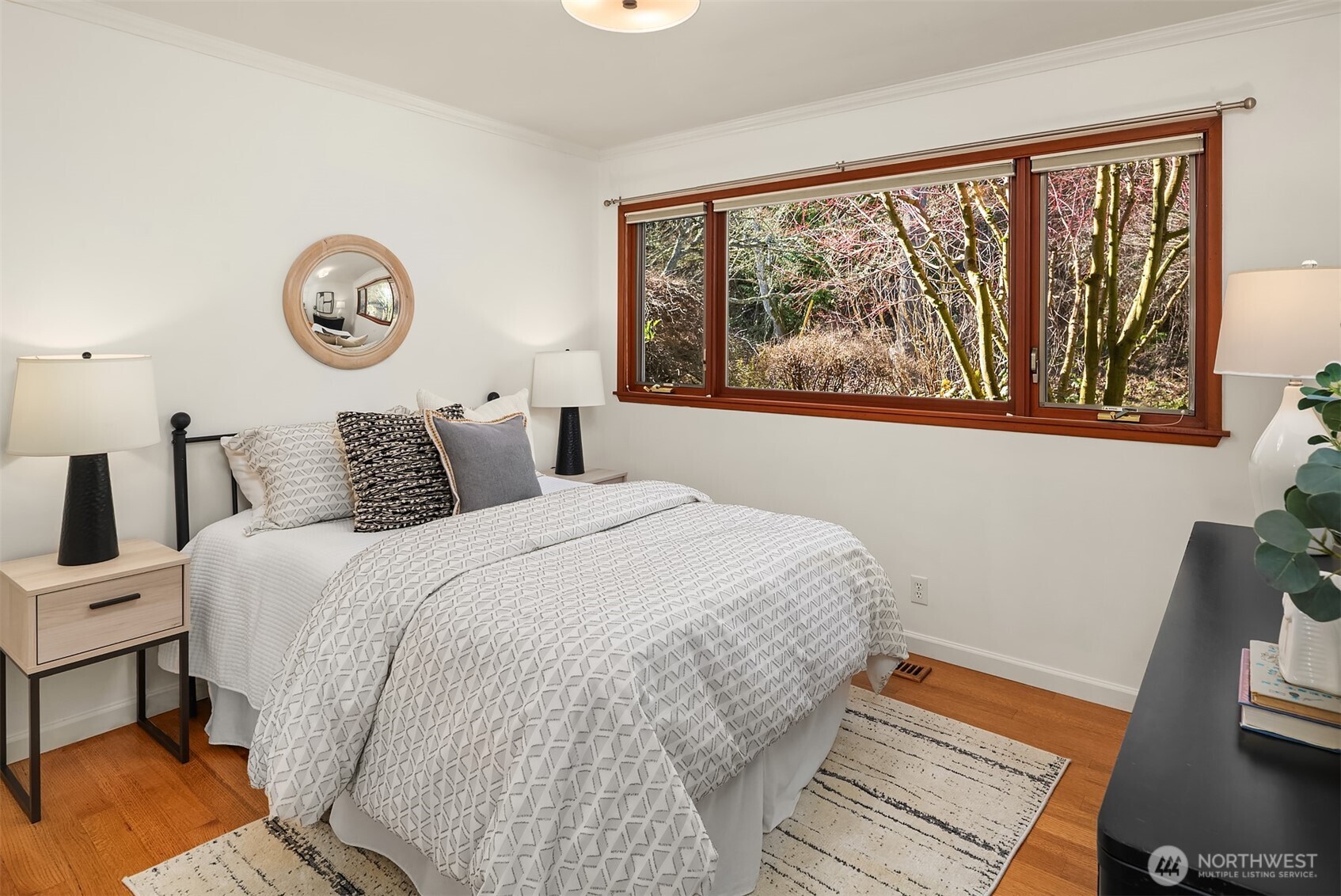 5412 40th Avenue West Seattle, WA 98199 - Photo 23 of 40