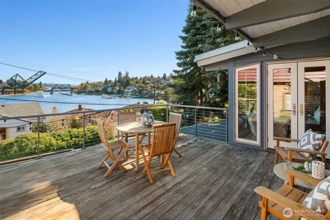 $1,985,000 | 5412 40th Avenue West, Seattle, WA 98199