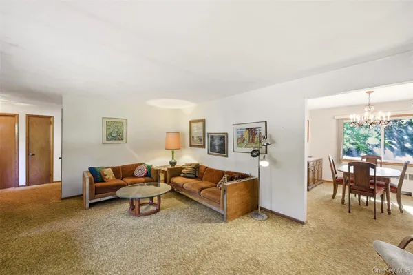 $629,000 | 17 Soundview Drive, Northport, NY 11768