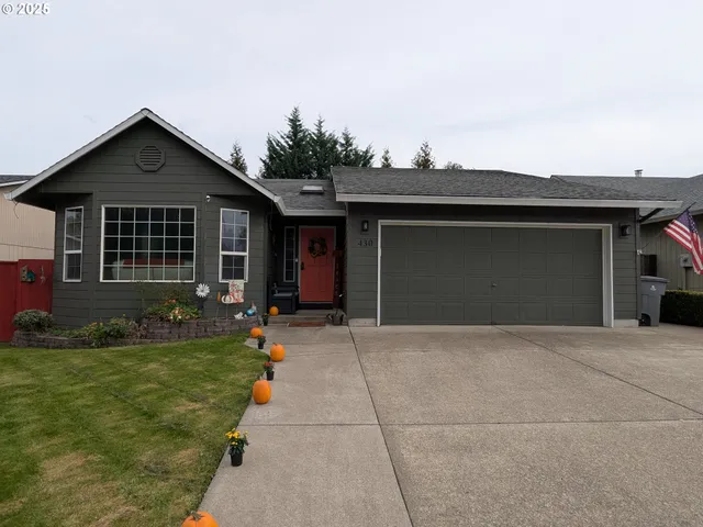 $485,000 | 430 North 1st Street, Carlton, OR 97111