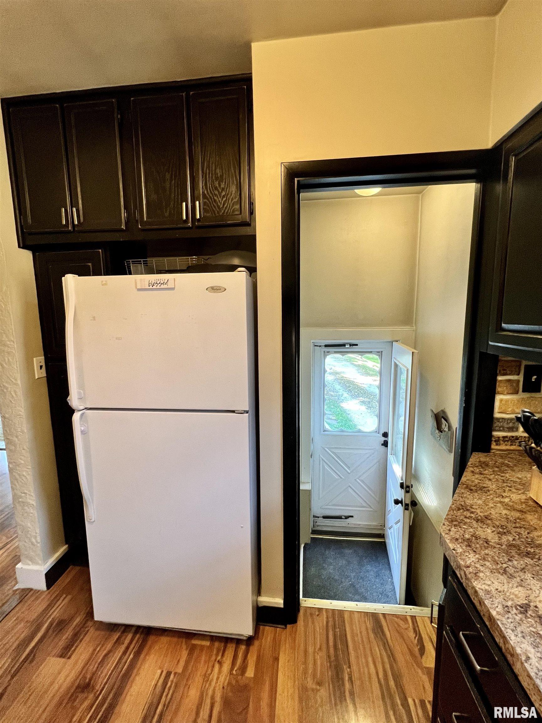 516 Springfield Road East Peoria, IL 61611 - Photo 10 of 35 Gallery Image 10