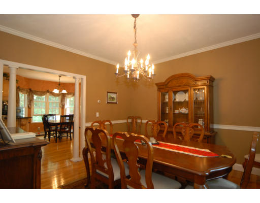 19 Buckhill Road Northborough, MA 01532 - Photo 5 of 12 Gallery Image 5