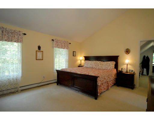 19 Buckhill Road Northborough, MA 01532 - Photo 8 of 12 Gallery Image 8