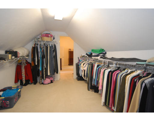 19 Buckhill Road Northborough, MA 01532 - Photo 9 of 12 Gallery Image 9