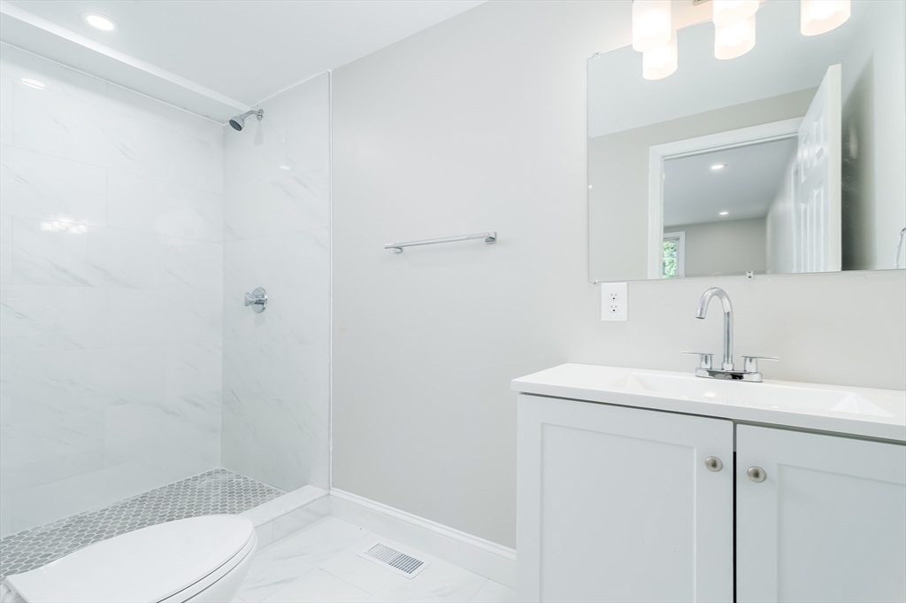 49 Smith And Hanson Road North Brookfield, MA 01535 - Photo 23 of 39