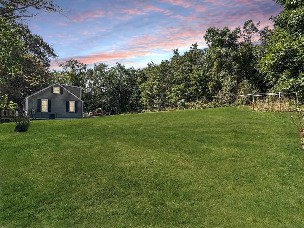 49 Smith And Hanson Road North Brookfield, MA 01535 - Photo 4 of 39