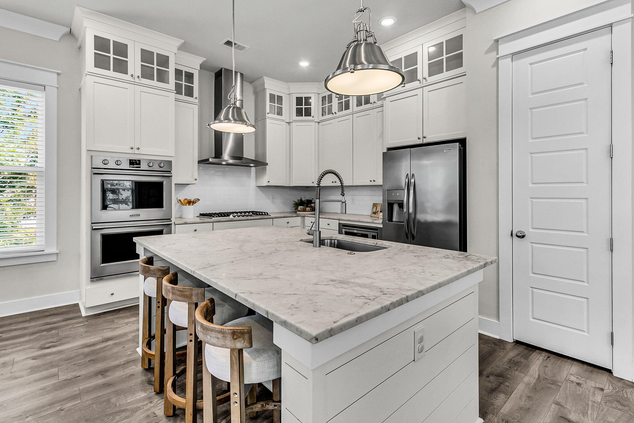 2928 Tranquility Road Mount Pleasant, SC 29466 - Photo 2 of 46 Kitchen