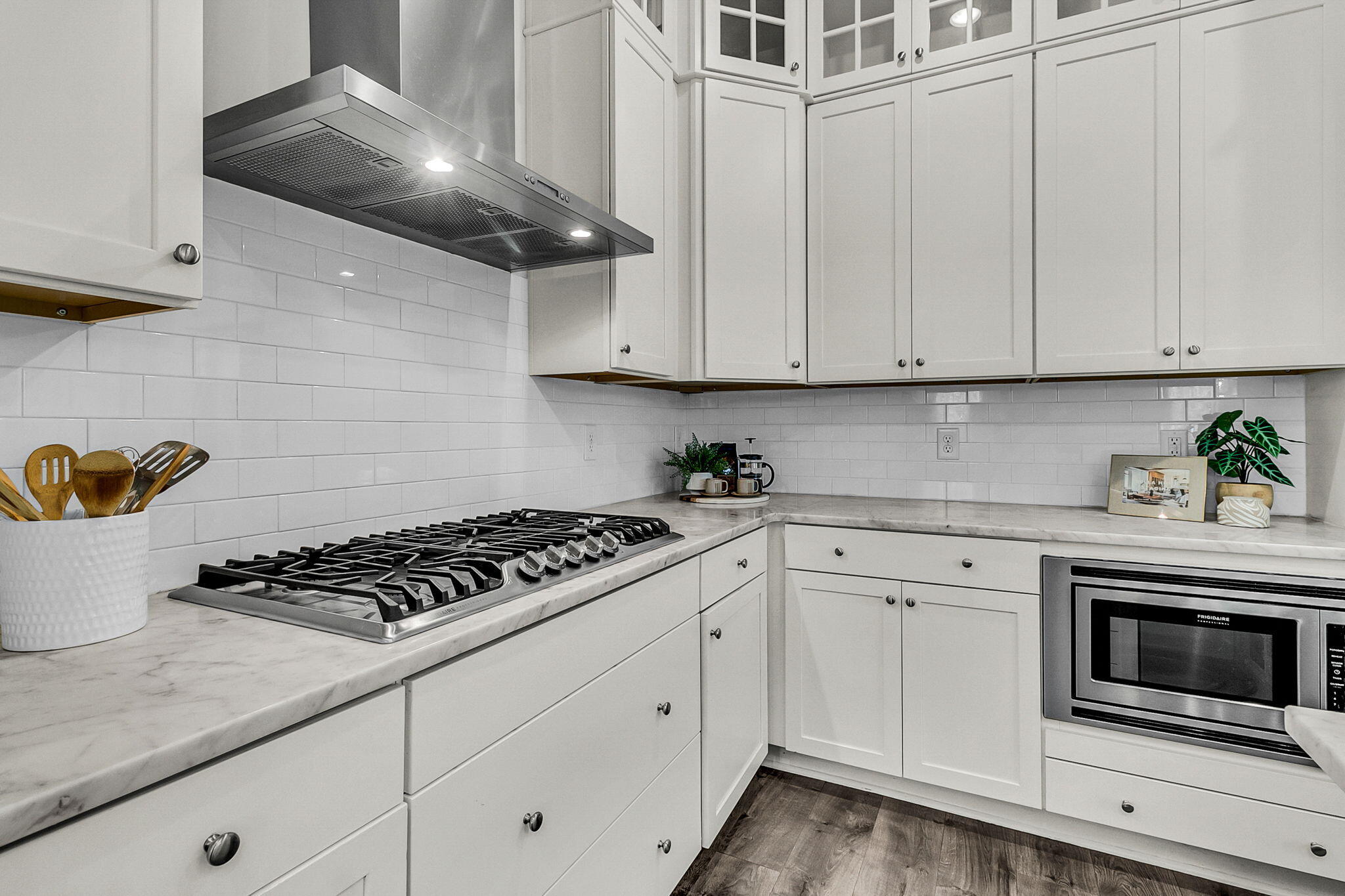 2928 Tranquility Road Mount Pleasant, SC 29466 - Photo 5 of 46 Beautiful Kitchen