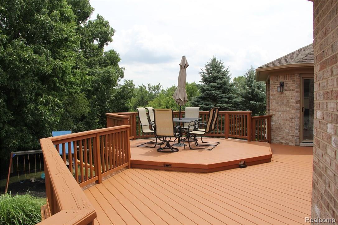 2016 Reagan Drive Rochester, MI 48309 - Photo 27 of 35 IMG_5023.JPG