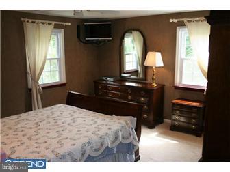 103 Bartholomew Road Berwyn, PA 19312 - Photo 5 of 6 Bedroom - Main