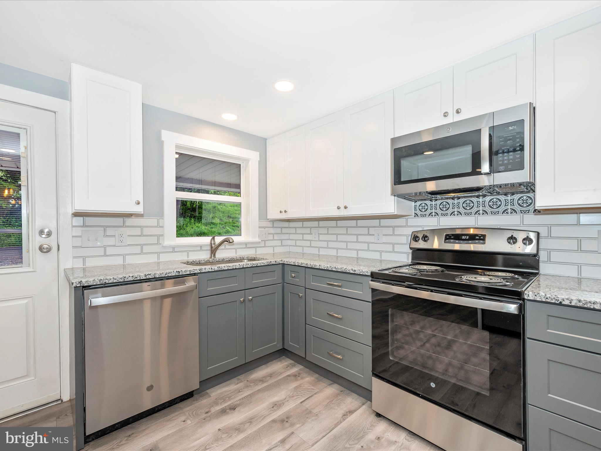 2730 Lander Road Jefferson, MD 21755 - Photo 18 of 74 Kitchen