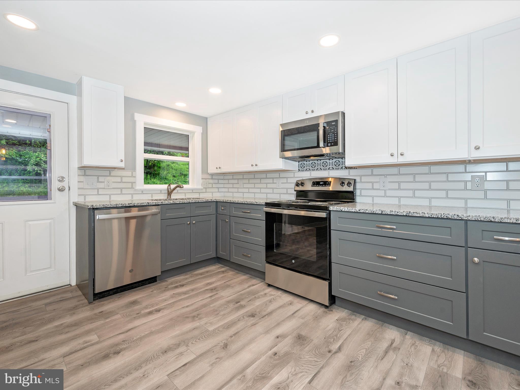 2730 Lander Road Jefferson, MD 21755 - Photo 19 of 74 Kitchen