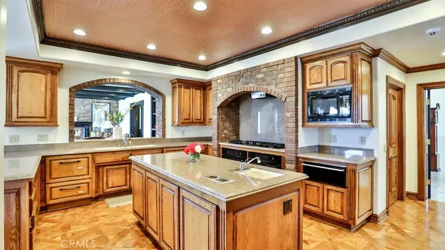 $4,800,000 | 25782 Highplains Terrace, Laguna Hills, CA 92653