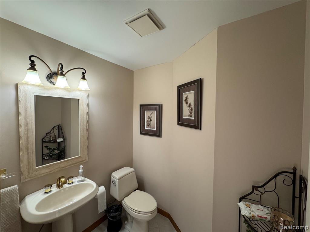 48583 Tilch Road Macomb, MI 48044 - Photo 23 of 53