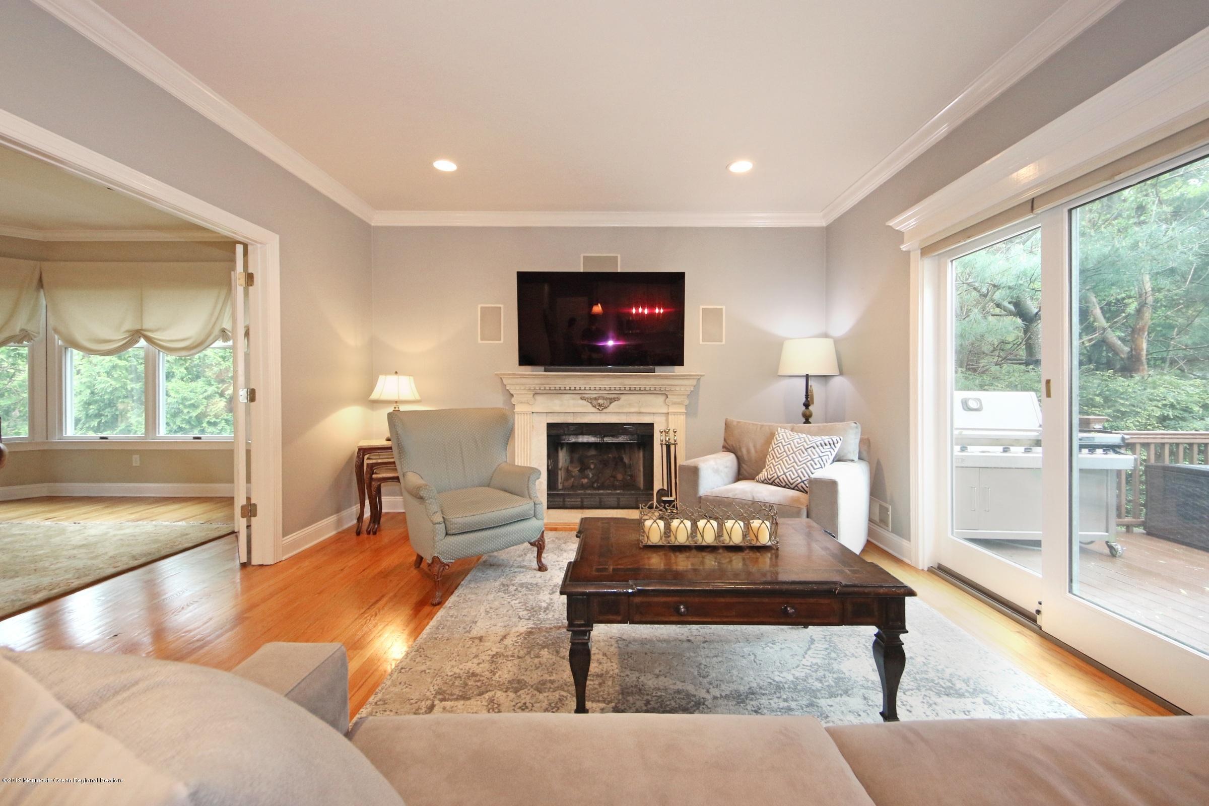 682 Locust Point Road Atlantic Highlands, NJ 07716 - Photo 16 of 45 IMG_1784a