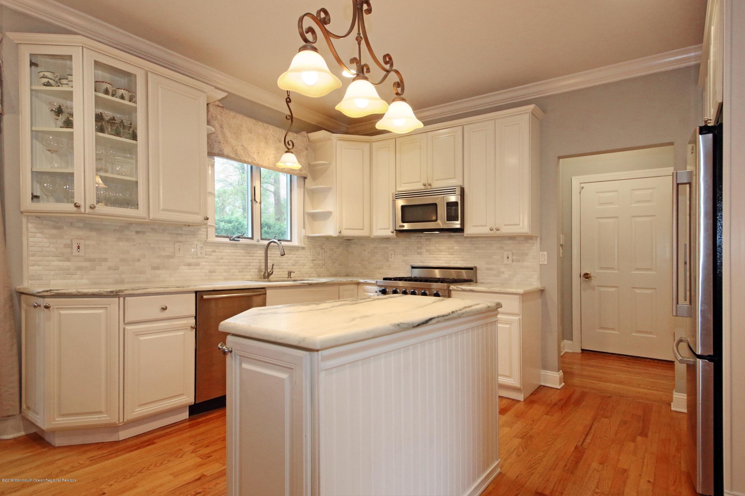 682 Locust Point Road Atlantic Highlands, NJ 07716 - Photo 21 of 45 IMG_1794a