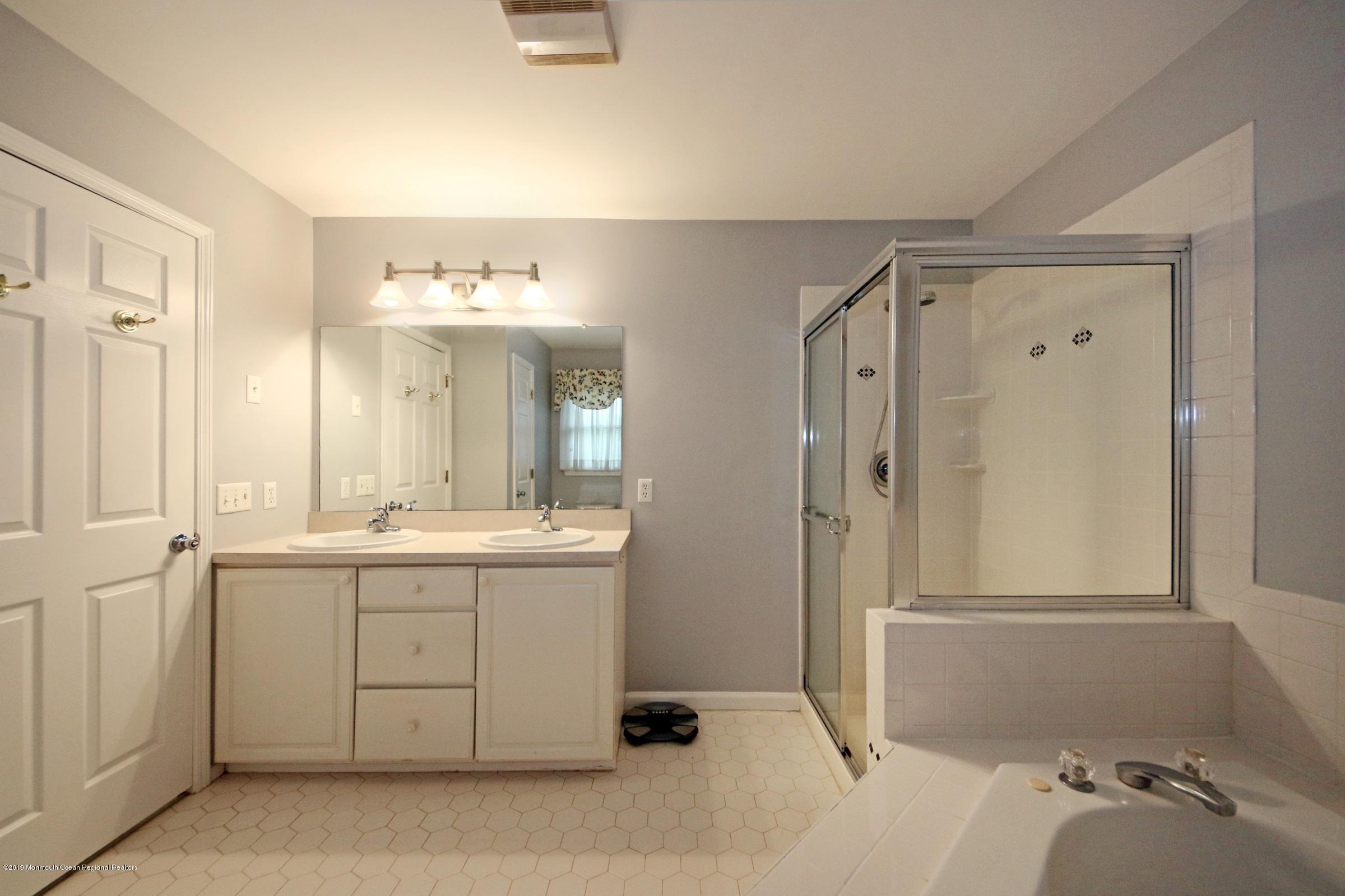 682 Locust Point Road Atlantic Highlands, NJ 07716 - Photo 33 of 45 IMG_1822a