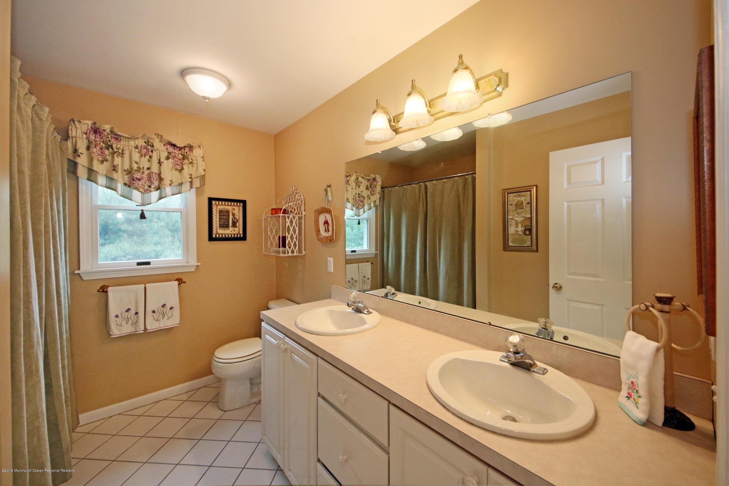 682 Locust Point Road Atlantic Highlands, NJ 07716 - Photo 40 of 45 IMG_1840a