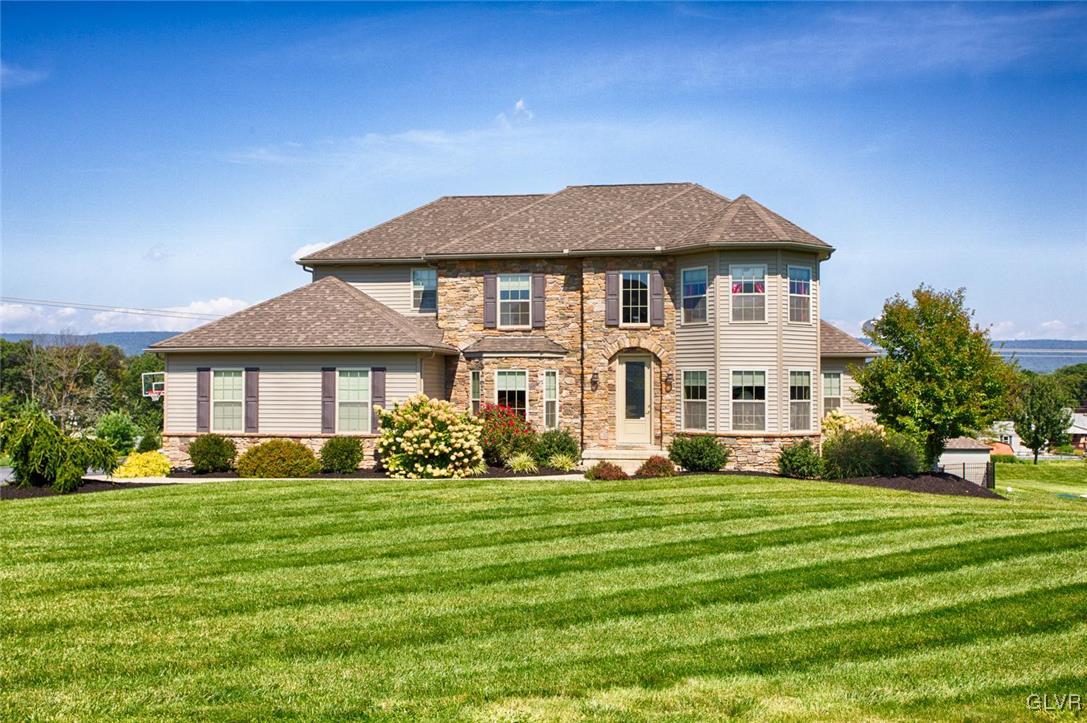229 East Dell Road Bath, PA 18014 - Photo 1 of 37 Gallery Image 1