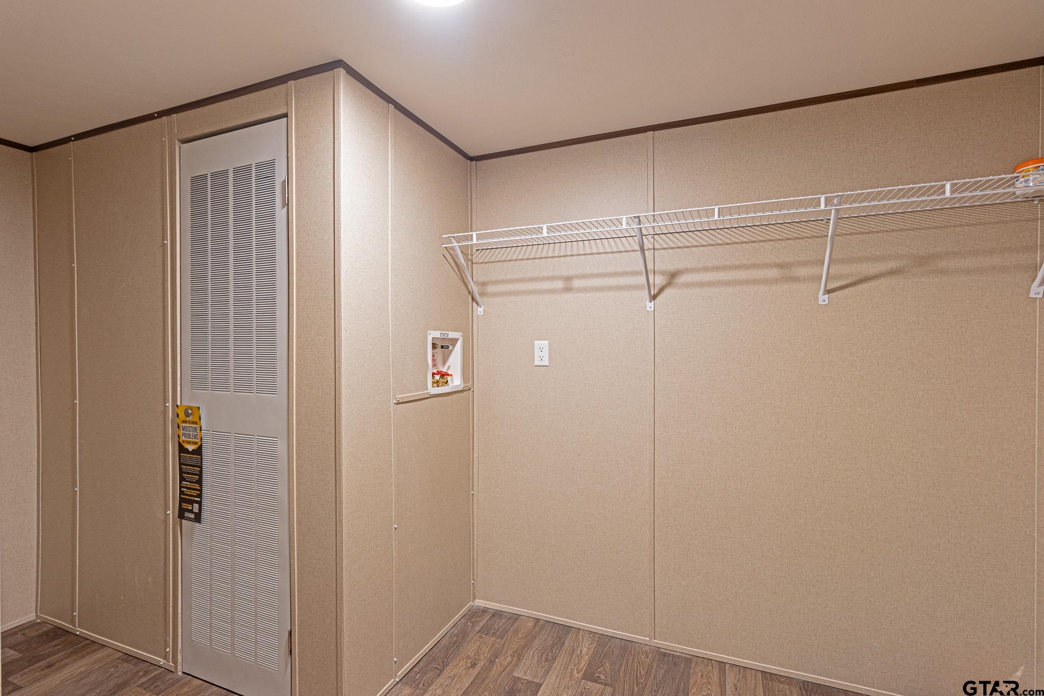 9806 FM 773 Murchison, TX 75778 - Photo 14 of 35 a bathroom with a shower