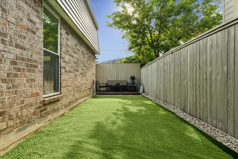 $419,000 | 5714 Innsbruck Street, Bellaire, TX 77401