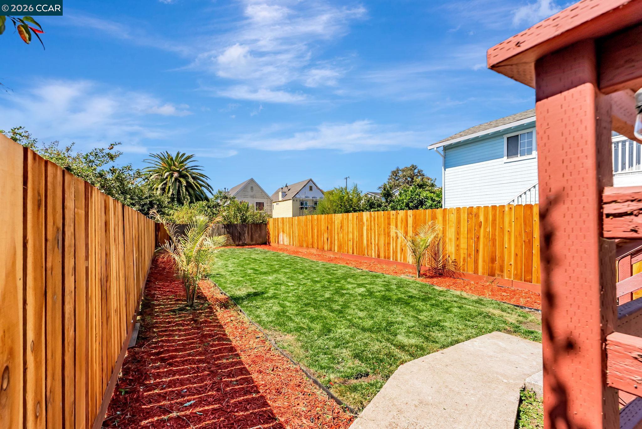 1727 9th Street Oakland, CA 94607 - Photo 36 of 36 a view of a garden with a pathway