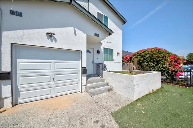 a view of entryway and hall