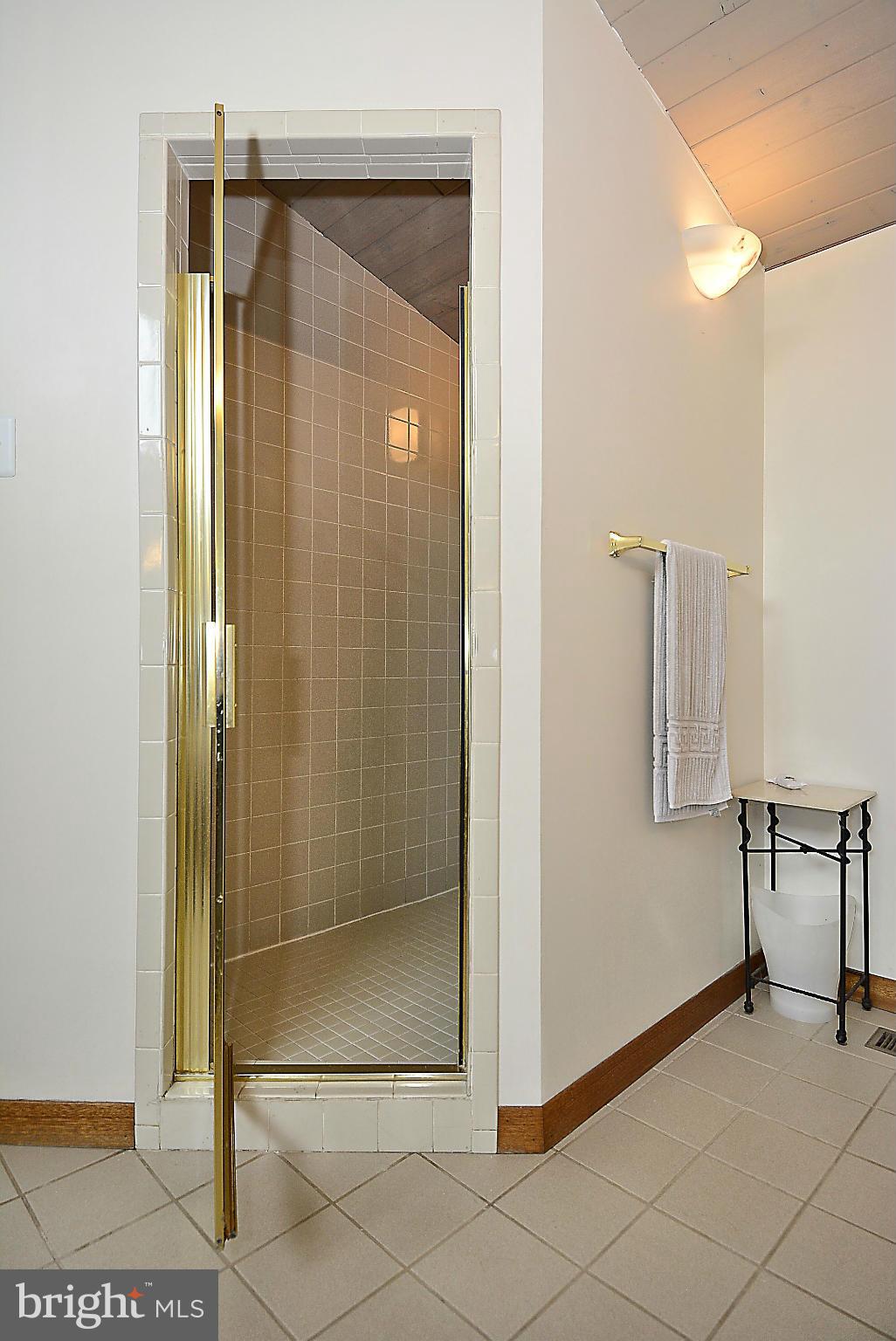 1453 Beulah Road Vienna, VA 22182 - Photo 11 of 30 Bath (Master)