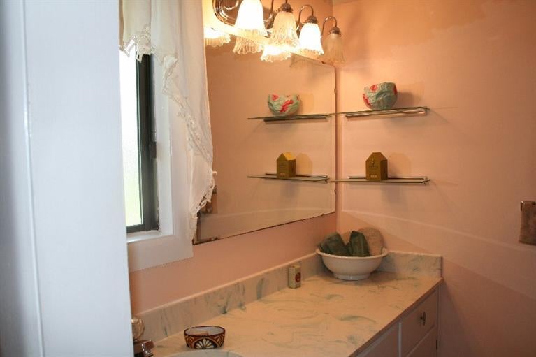 330 Crowson Road Ashland, OR 97520 - Photo 9 of 26 Additional Photo