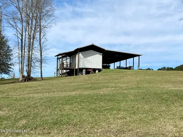 $1,699,000 | 107 Co Road, Pachuta, MS 39347