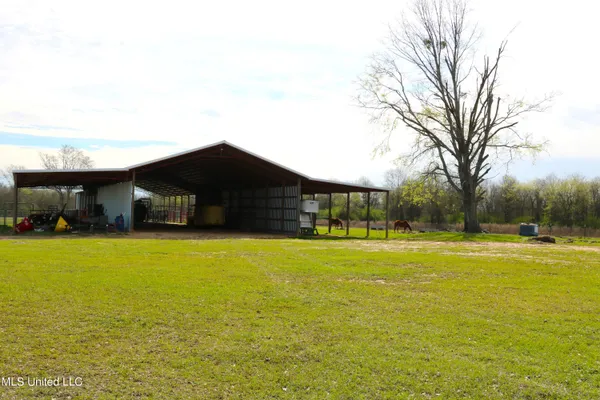 $1,400,000 | 107 Co Road, Pachuta, MS 39347
