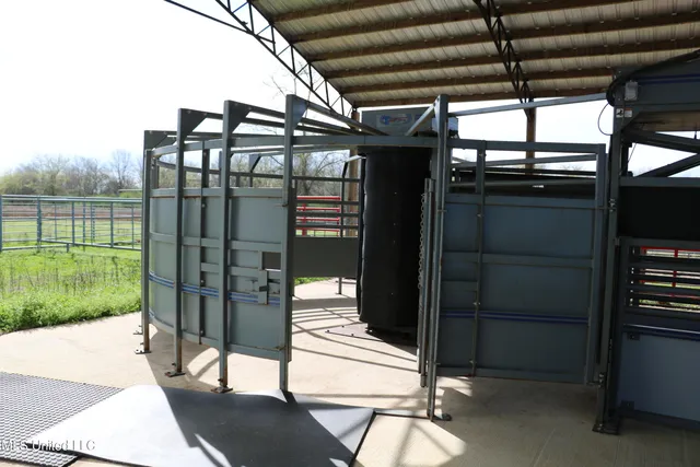 $1,699,000 | 107 Co Road, Pachuta, MS 39347