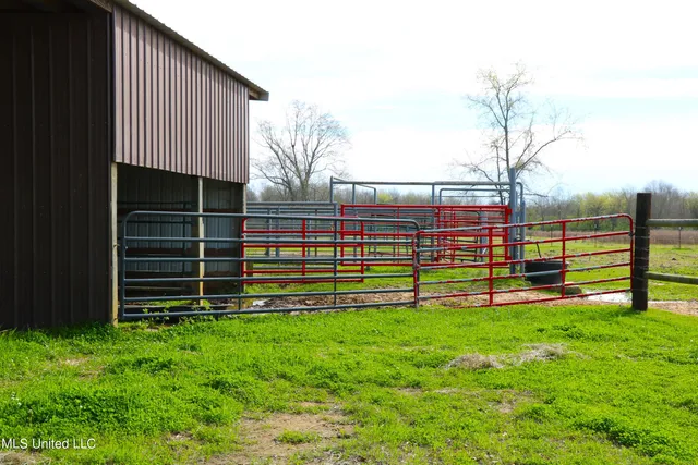 $1,699,000 | 107 Co Road, Pachuta, MS 39347